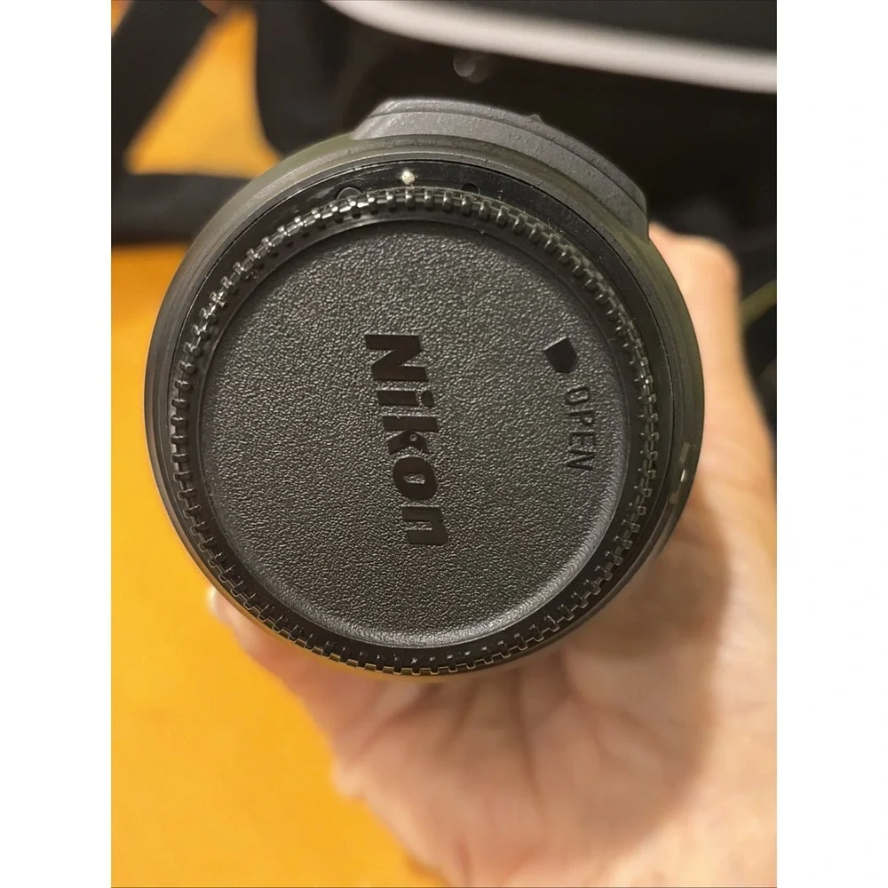 Nikon DX D40 10.2MP Digital SLR Camera Kit 18-55mm & 55-200mm Lenses Black Case